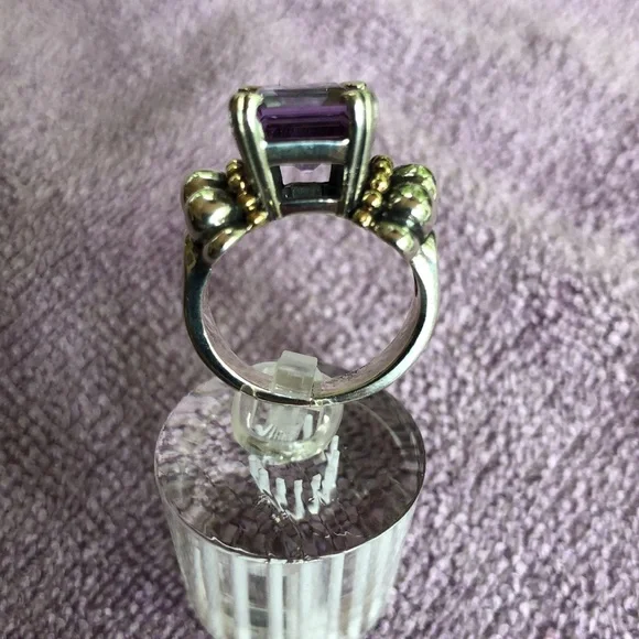 Lagos ring - amethyst set in sterling silver with 18K gold Caviar beading - Picture 9 of 16